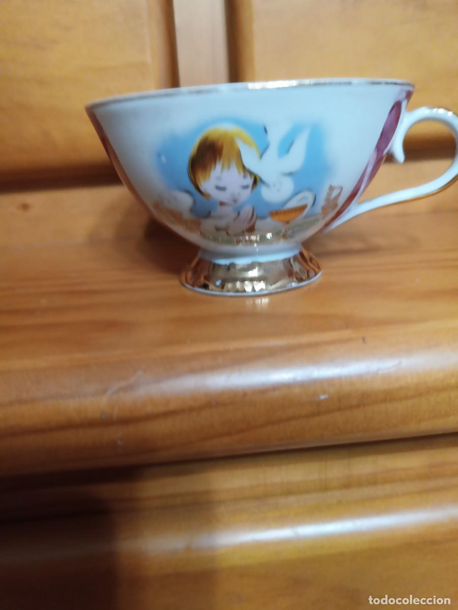 Vintage: Taza Comuni&oacute;n de los a&ntilde;os 60