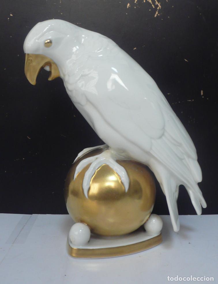 Vintage: FIGURA LORO EN PORCELANA