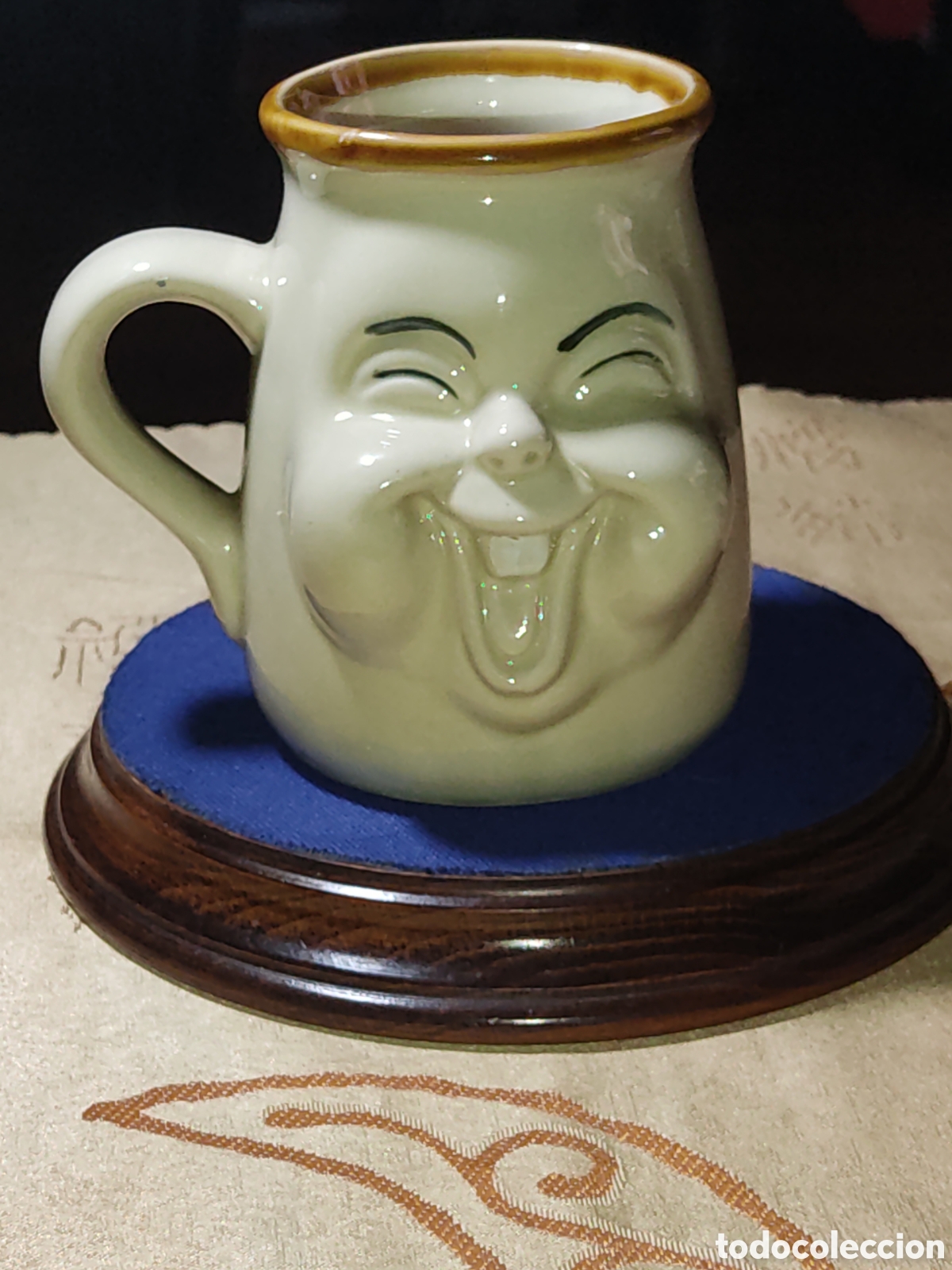 Vintage: Taza de coleccion cara sonriente de cer&aacute;mica.Vintage.