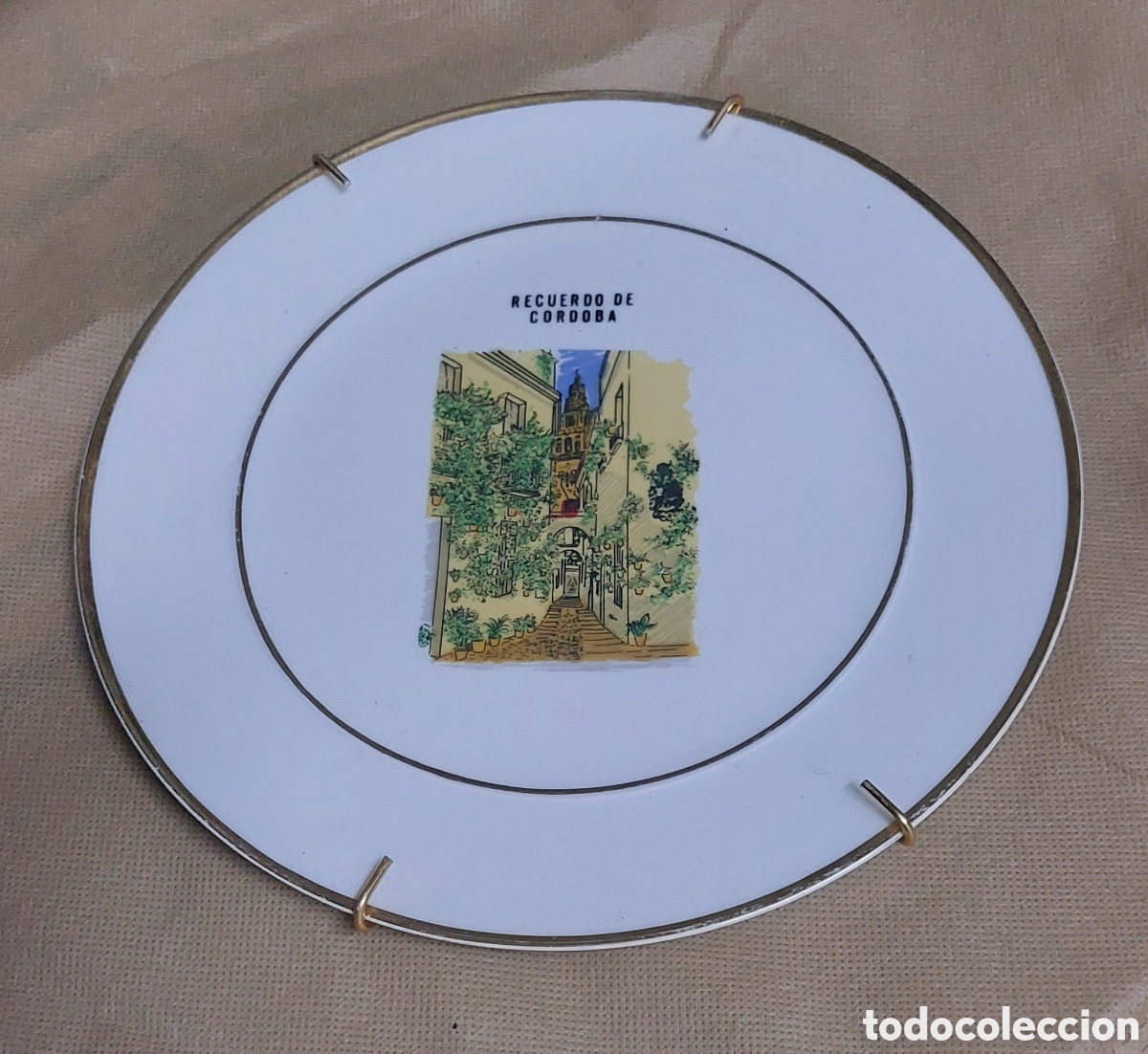 Vintage: Precioso plato porcelana con un dibujo de una calle t&iacute;pica de C&oacute;rdoba.
