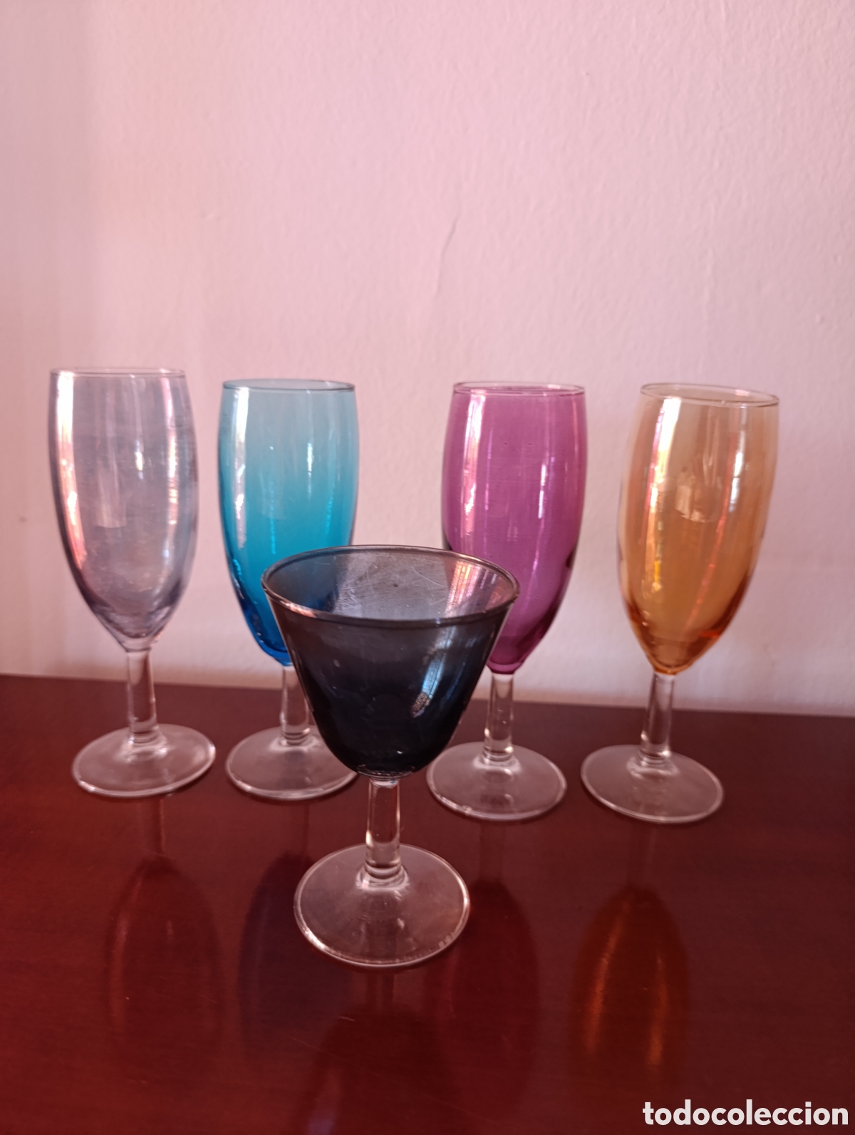 Vintage: Lote de 5 copas de colores a&ntilde;os 70