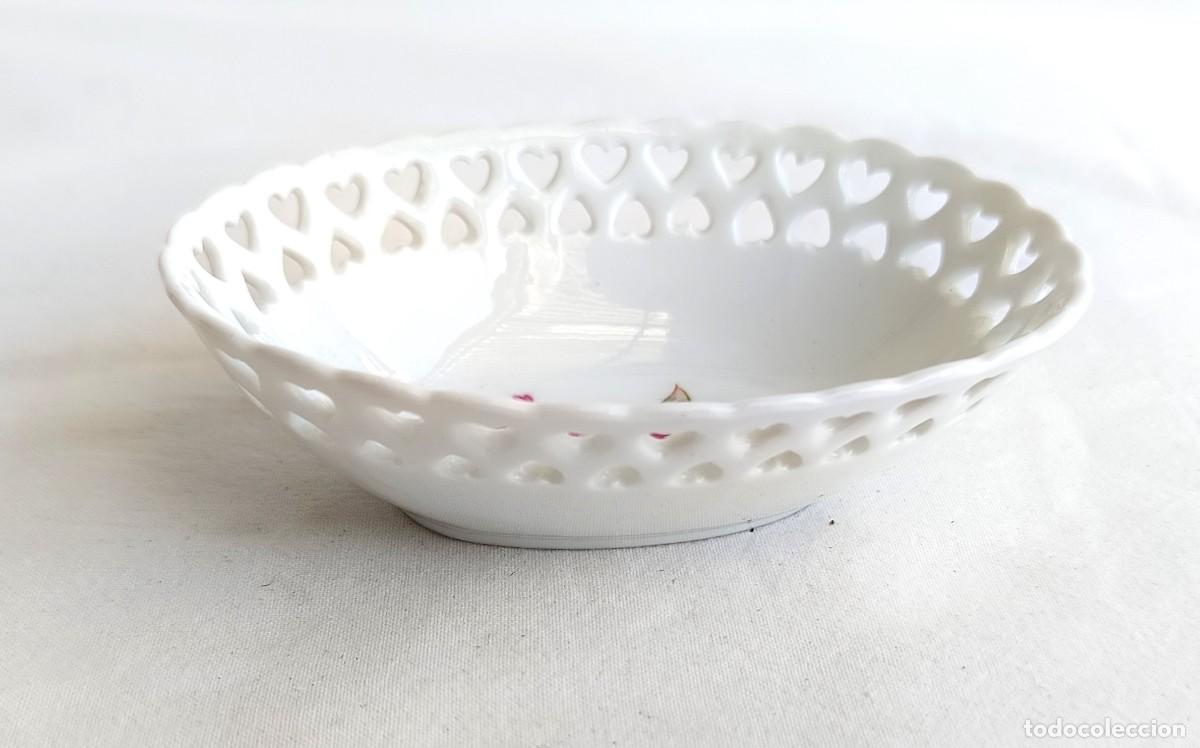 Vintage: Vaciabolsillos de porcelana - pintada a mano - floral - mediados SXX