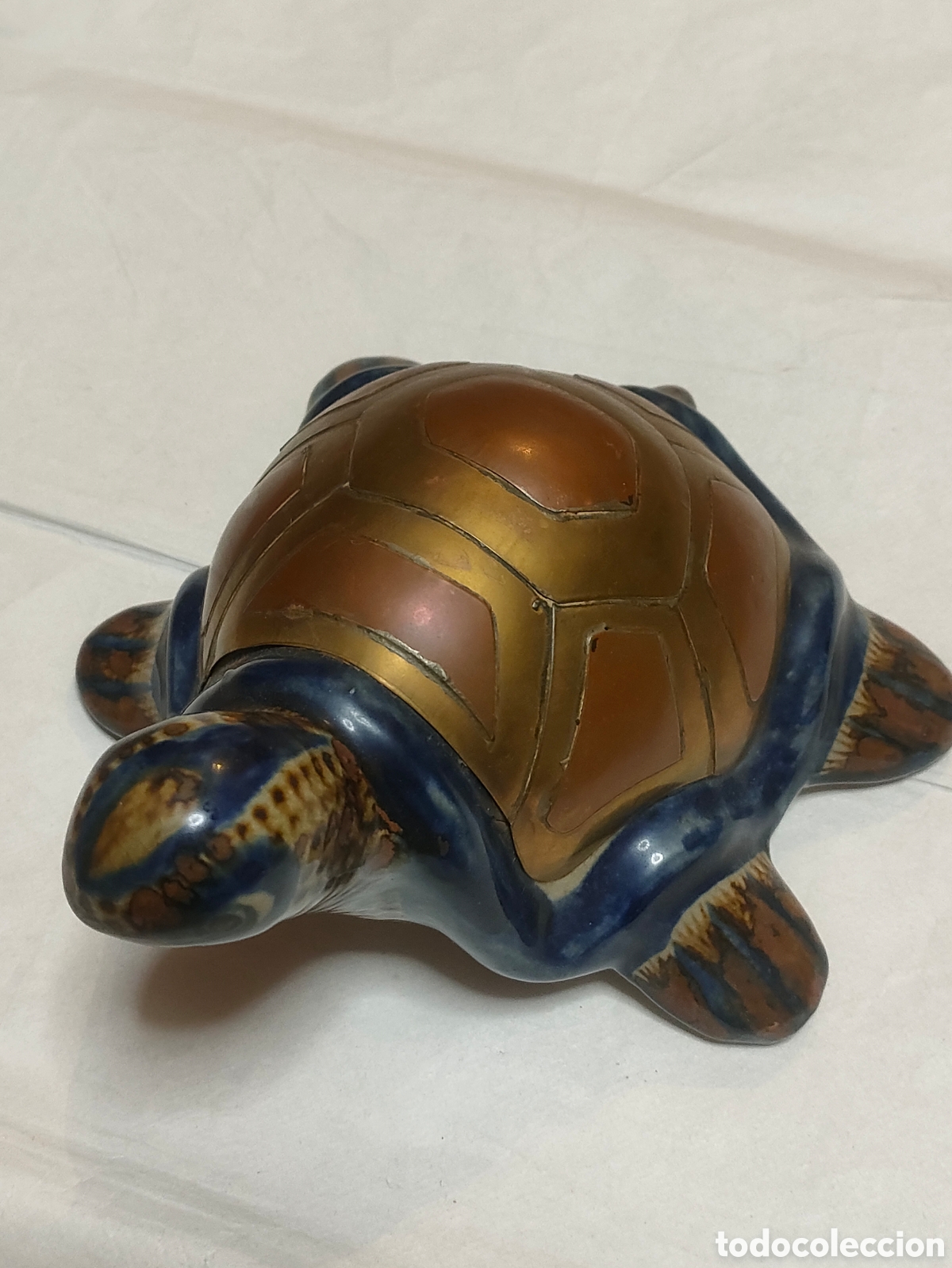 Vintage: Figura de tortuga de cer&aacute;mica, lat&oacute;n y cobre. Tonal&aacute; M&eacute;xico. A&ntilde;os 70