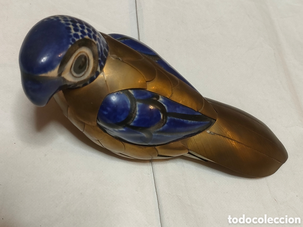 Vintage: Figura de loro p&aacute;jaro ave de cer&aacute;mica, lat&oacute;n y cobre. Tonal&aacute; M&eacute;xico. A&ntilde;os 70