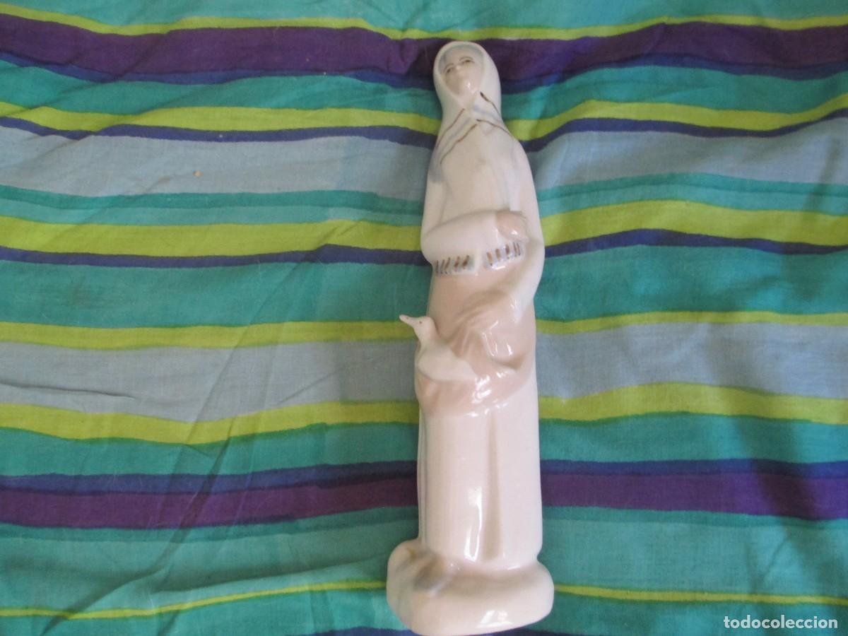 Vintage: Figura de porcelana de la marca Tito