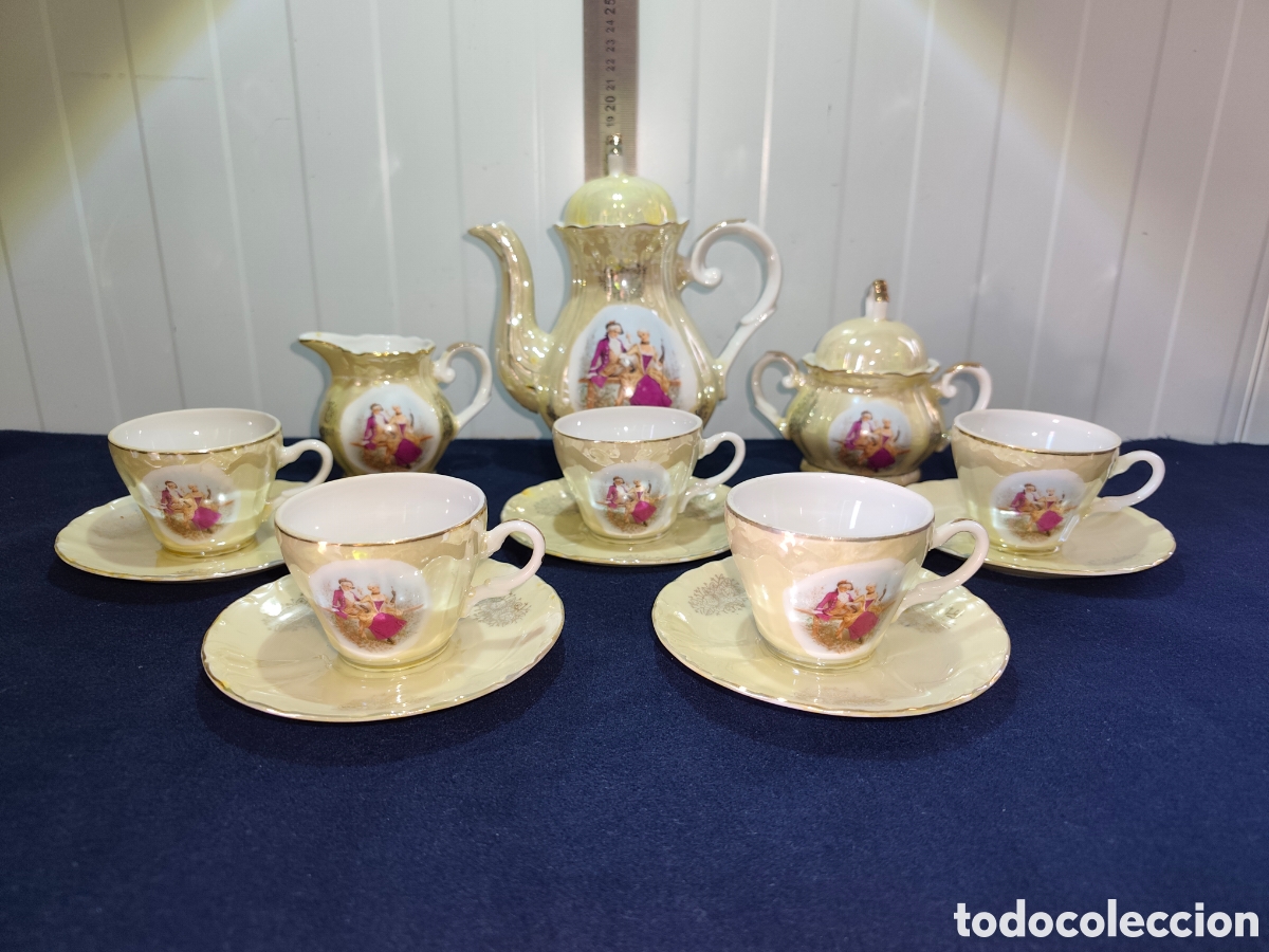 Vintage: Exclusivo Juego de Caf&eacute; Vintage Musical (Jap&oacute;n) &ndash; Porcelana Nacarada y Escenas Galantes (5 Personas)