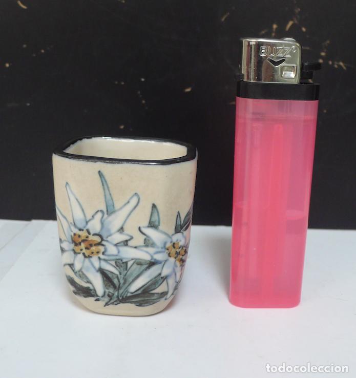 Vintage: PEQUE&Ntilde;O JARRON DE CERAMICA