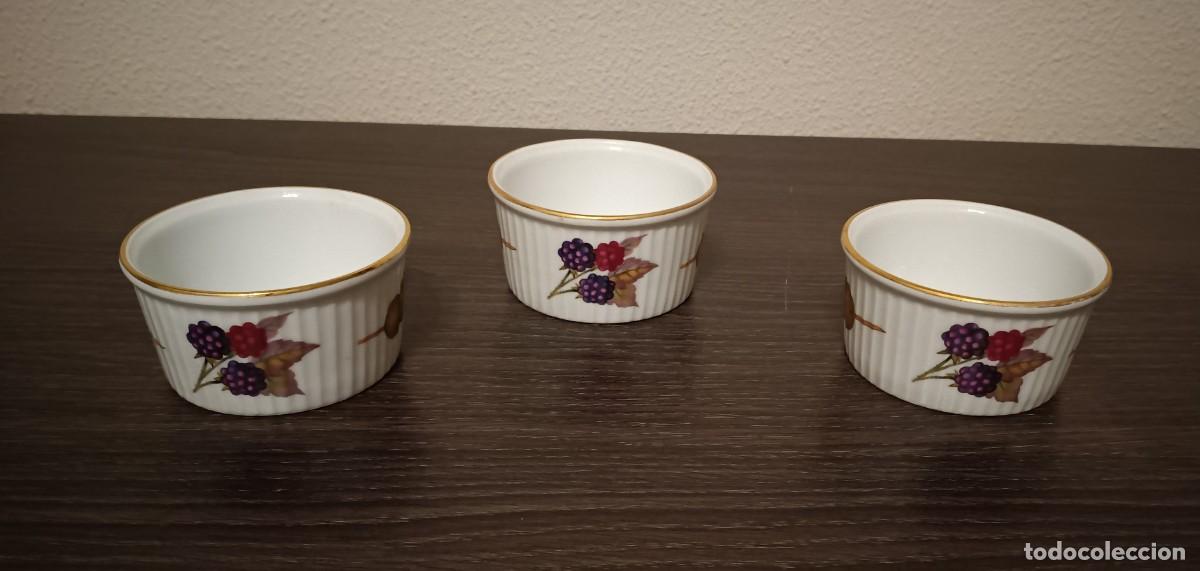 Vintage: BONITO JUEGO DE 3 RAMEQUINES DE PORCELANA FINA,DE ROYAL WORCESTER,PATR&Oacute;N EVESHAM GOLD,VINTAGE
