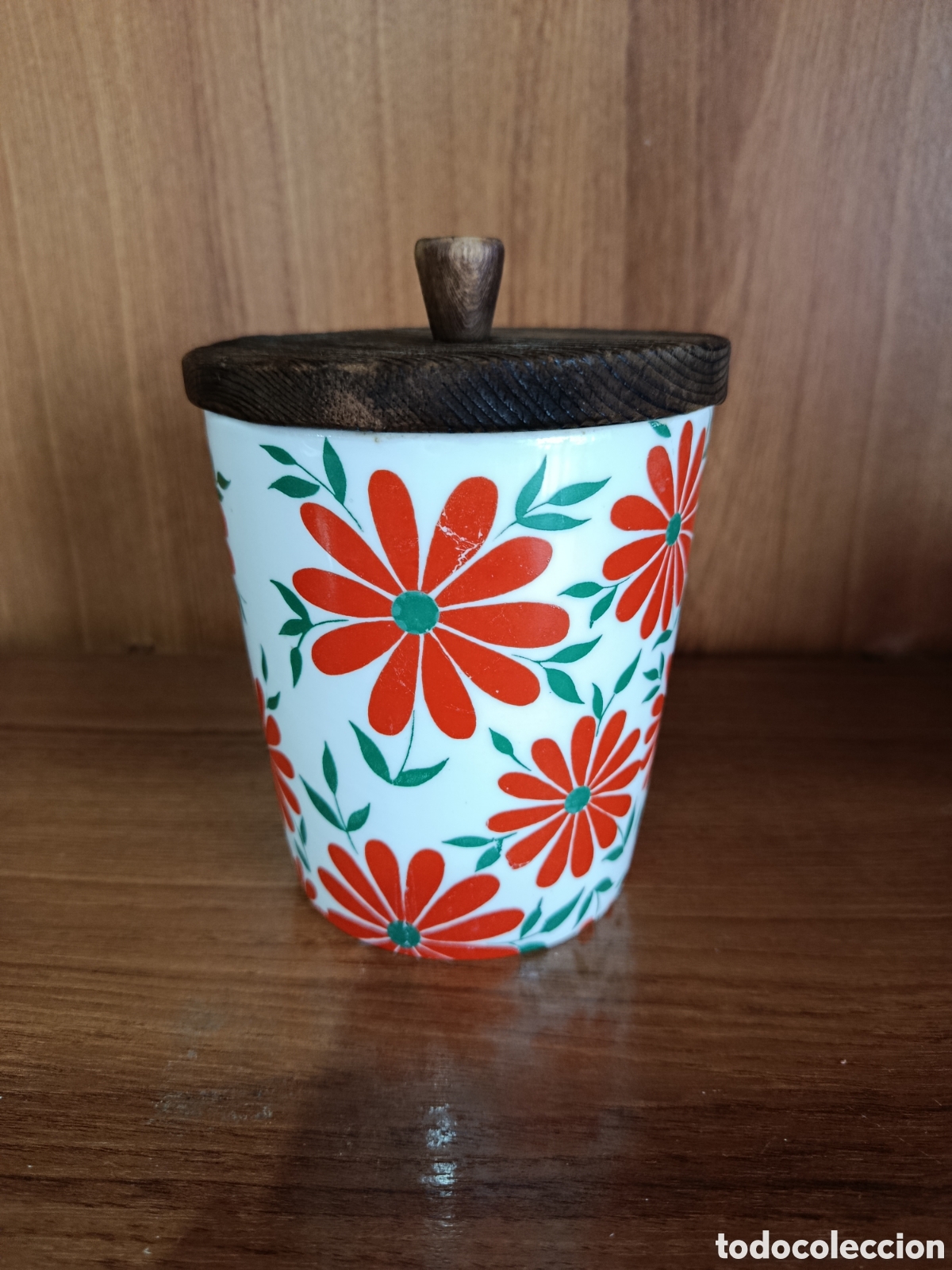 Vintage: Bote Cer&aacute;mica Vintage Flores Rojas
