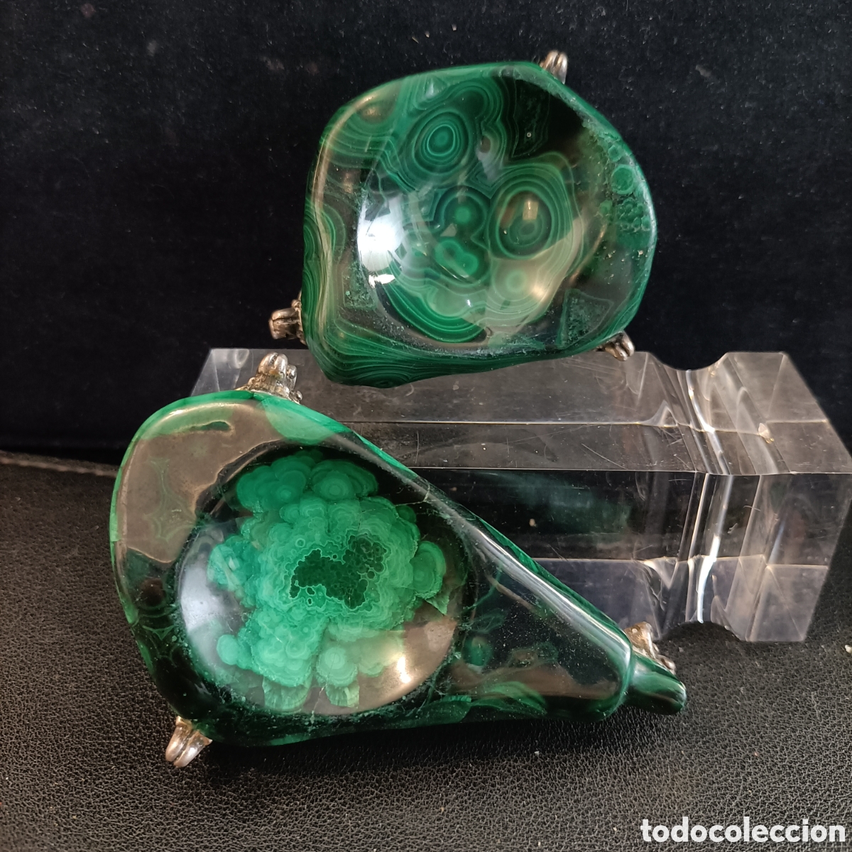 Vintage: Juego de salero y pimentero de malaquita y plata.