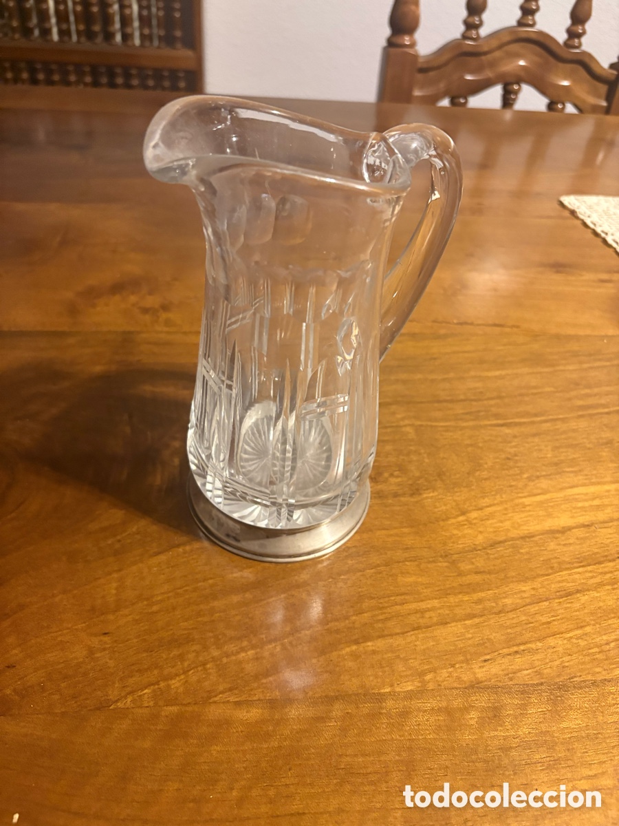 Vintage: Botellas, jarras y decantadores de cristal tallado con cuellos y base de plata