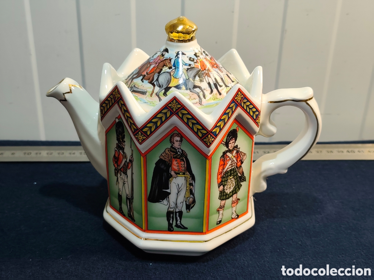 Vintage: Tetera de colecci&oacute;n Sadler &rdquo;The Battle of Waterloo 1815&rdquo; / Porcelana de Inglaterra