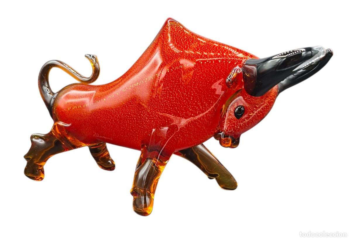 Vintage: Espectacular figura de Toro en vidrio soplado de Murano firmado.