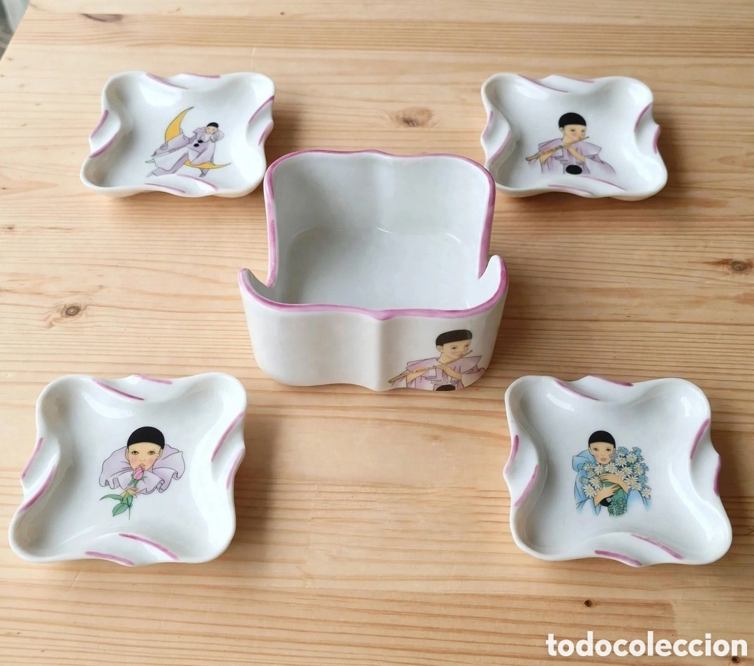 Vintage: Set 4 ceniceros, bandejas porcelana pierrot. Vintage 70s
