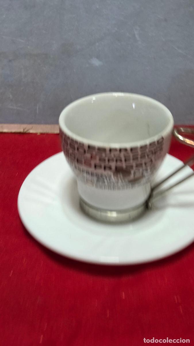 Vintage: taza y plato de ceramica