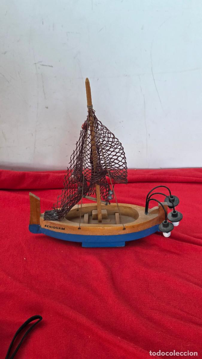 Vintage: maqueta de barco de pesca