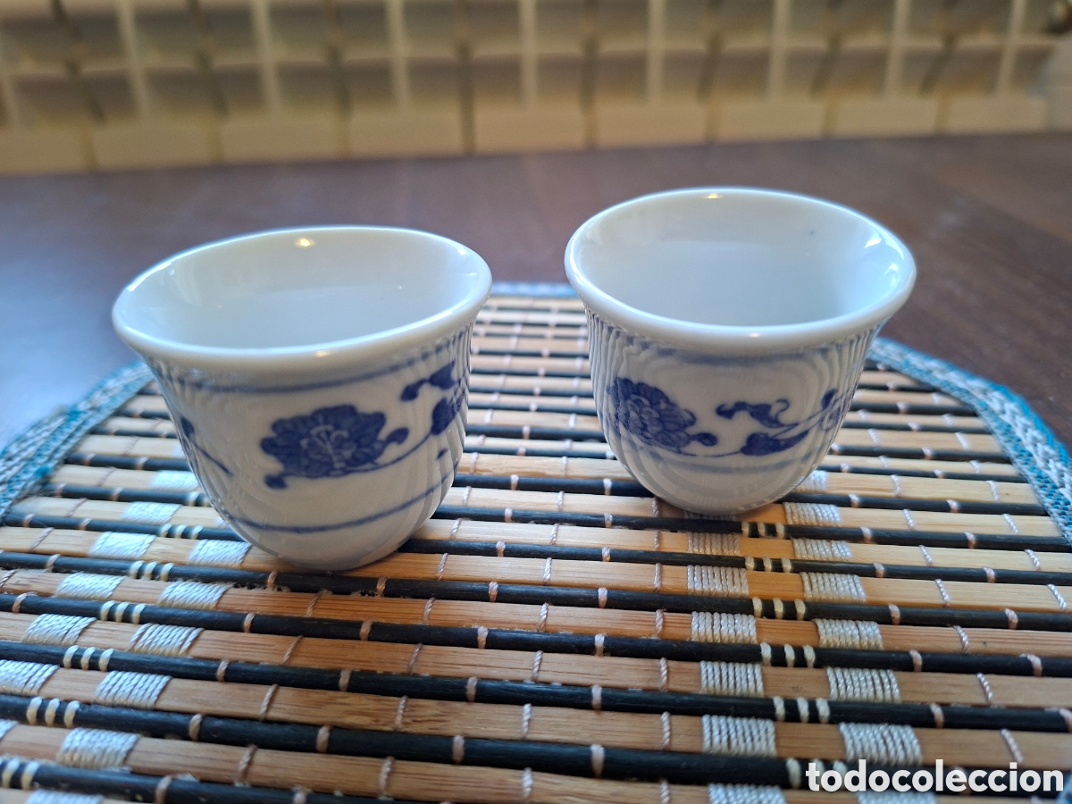 Vintage: PAREJA DE VASITOS DE PORCELANA