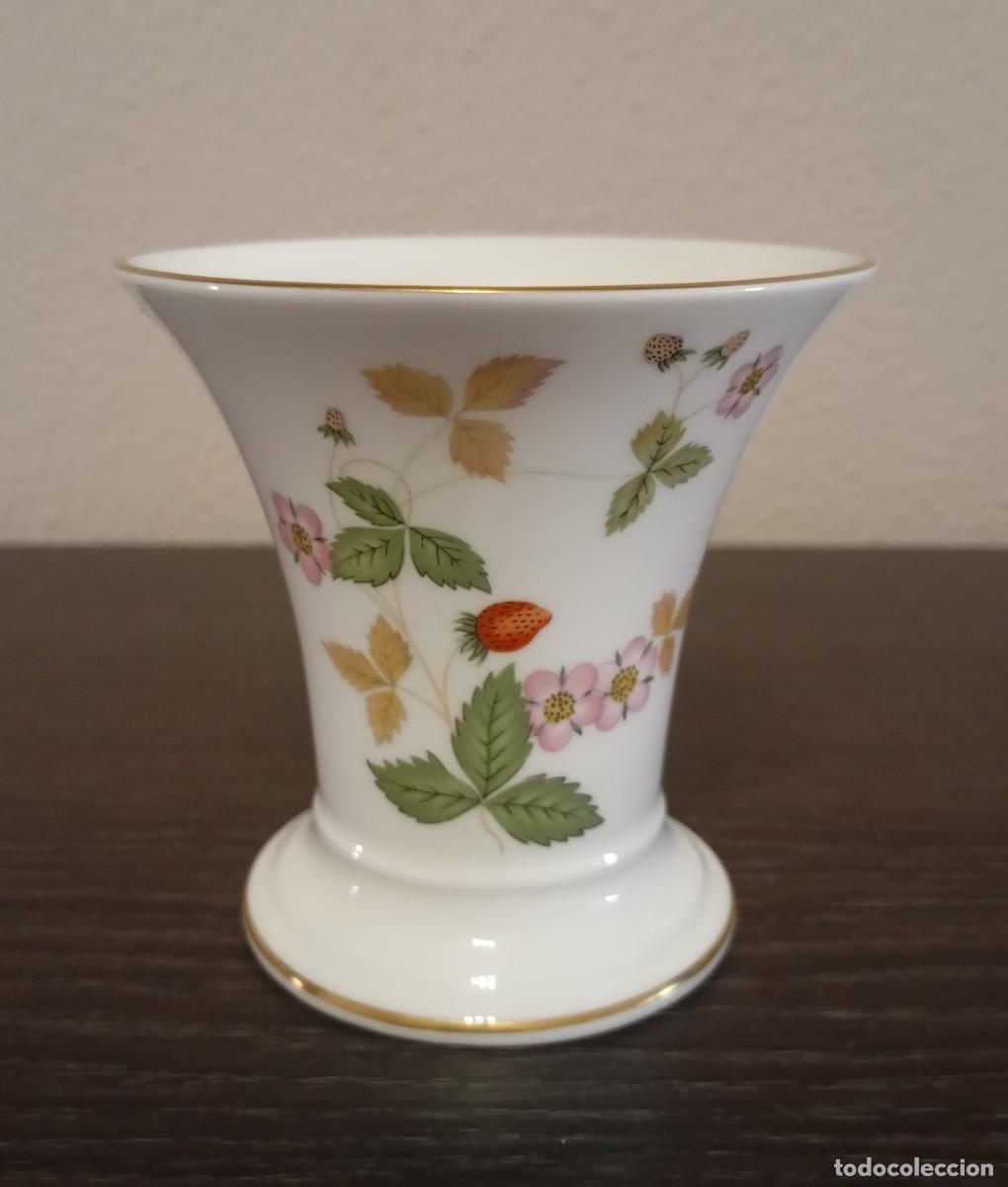Vintage: BONITO JARR&Oacute;N PEQUE&Ntilde;O DE PORCELANA FINA DE LA MARCA WEDGWOOD, PATR&Oacute;N WILD STRAWBERRY, VINTAGE