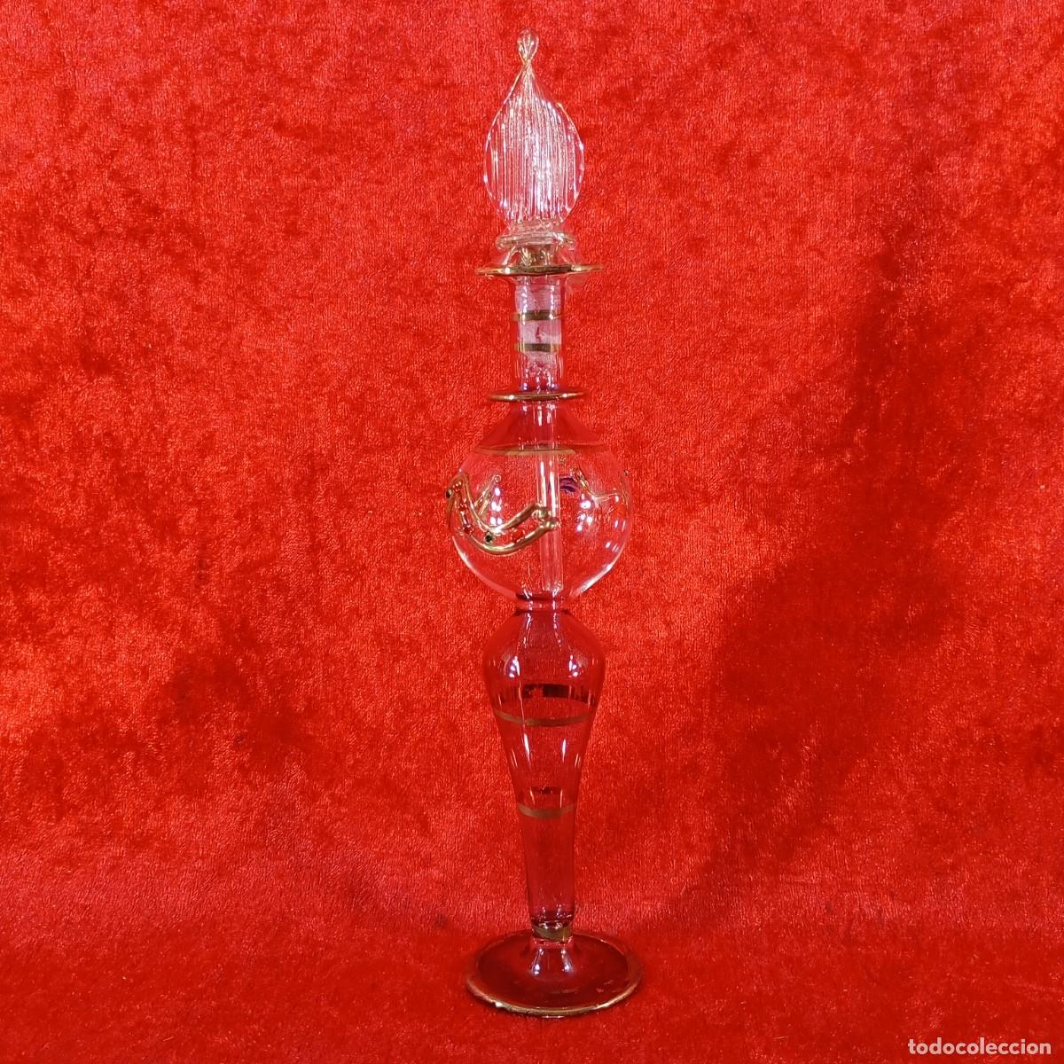 Vintage: FRASCO DE PERFUME DE CRISTAL - TALLADO Y PINTADO CON ORO - 21,5 CM