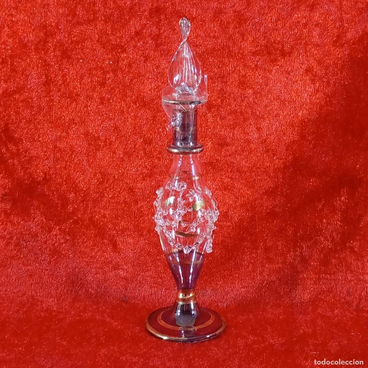 Vintage: FRASCO DE PERFUME DE CRISTAL - TALLADO Y PINTADO CON ORO - 13 CM
