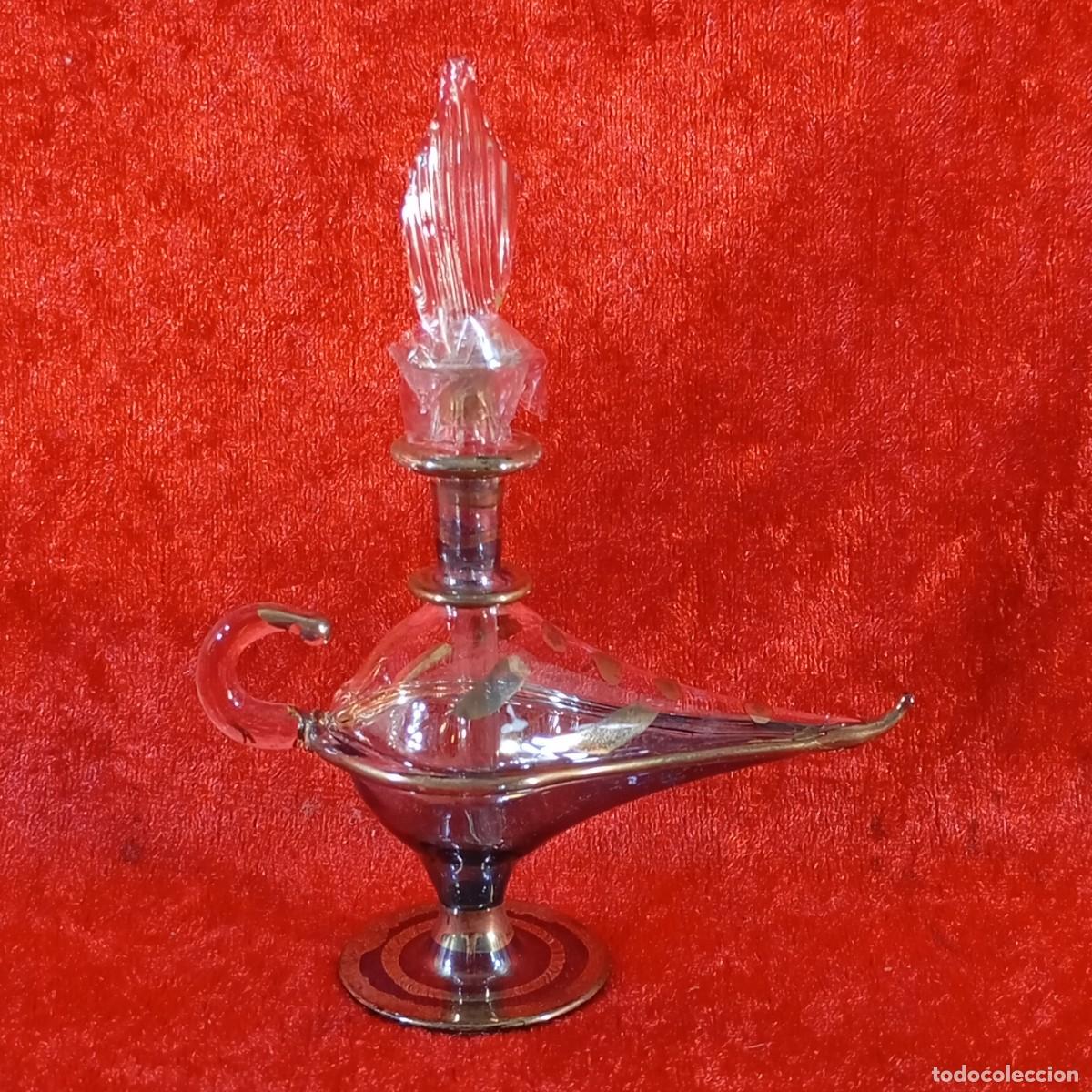 Vintage: FRASCO DE PERFUME DE CRISTAL - L&Aacute;MPARA M&Aacute;GICA DEL GENIO ALADDIN - TALLADO Y PINTADO CON ORO - 11 CM