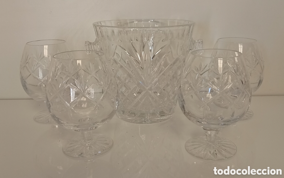 Vintage: .JUEGO DE 4 COPAS CON HIELERA EN CRISTAL TALLADO