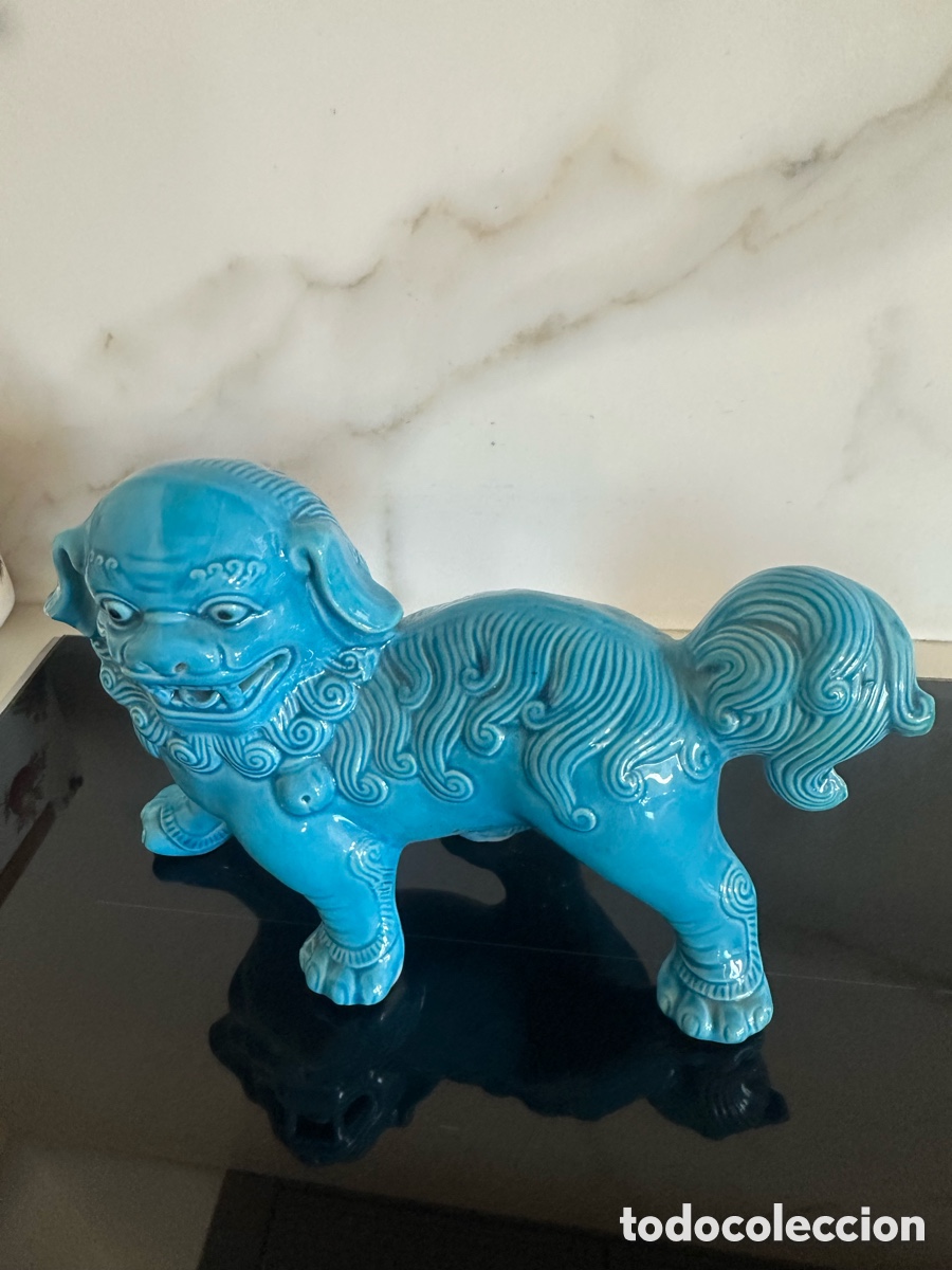 Vintage: Figura de perro Foo vintage 22 cm. Porcelana azul vitrificada (marcada 730)