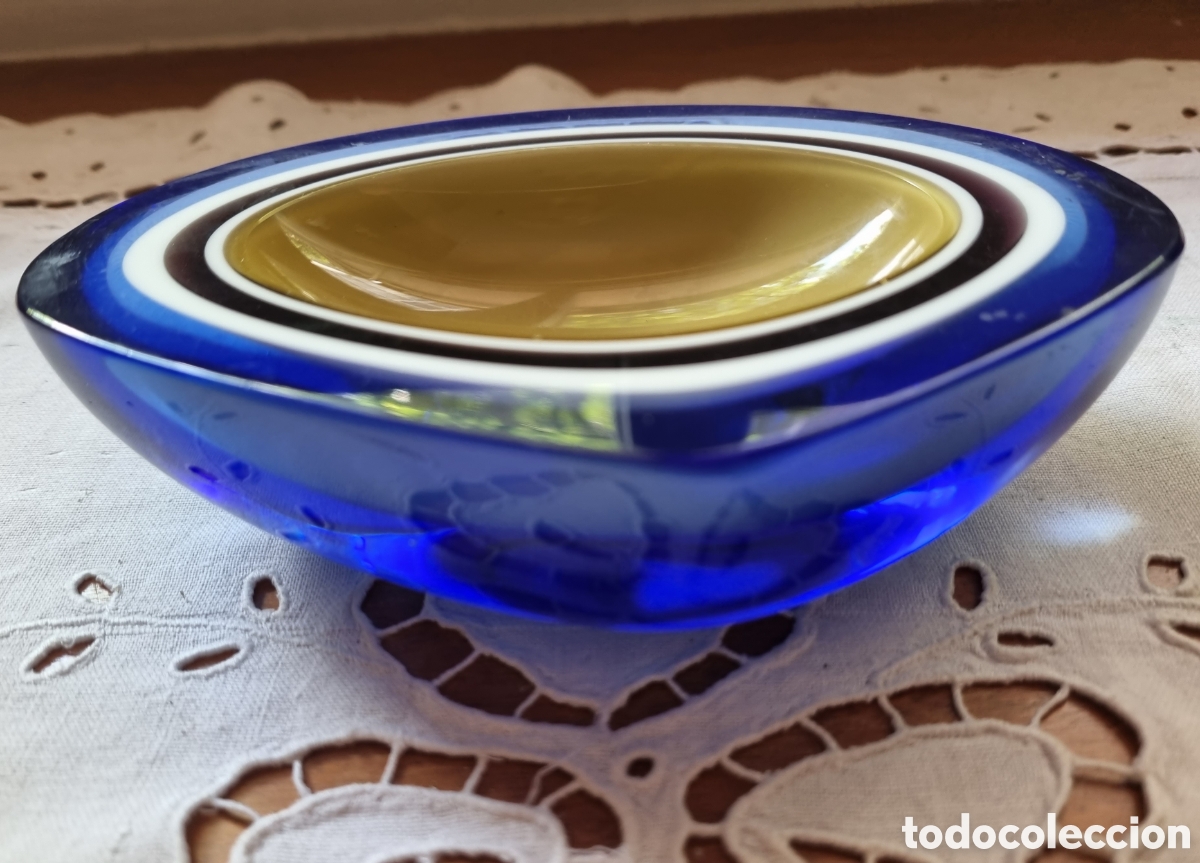 Vintage: Cuenco multicolor de cristal de Murano. Italia. Cristal grueso. Precioso a la luz. 15 x 10 x 4 cm