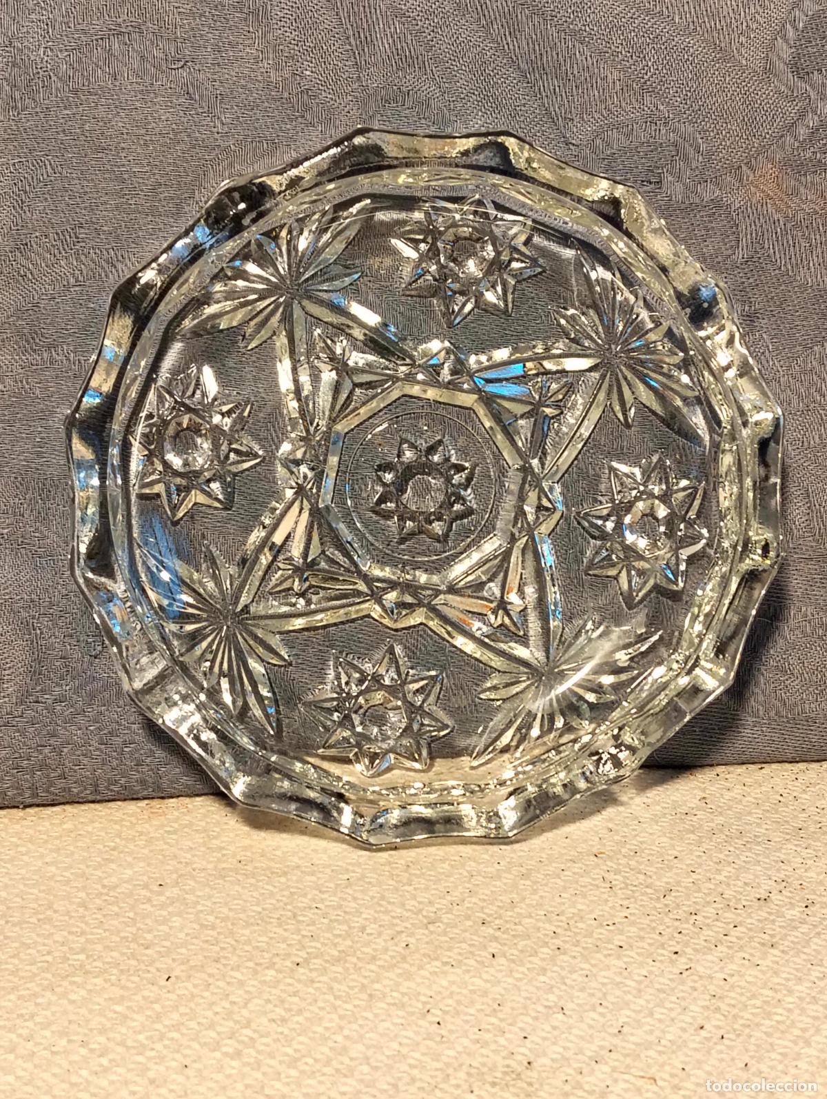 Vintage: Bandeja peque&ntilde;a circular bandejita de cristal prensado con formas de estrellas decorativa aperitivo