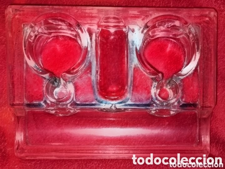 Vintage: ESCRIBAN&Iacute;A DE CRISTAL vintage CON DOS TINTEROS en BUEN ESTADO con se&ntilde;ales de uso normales.