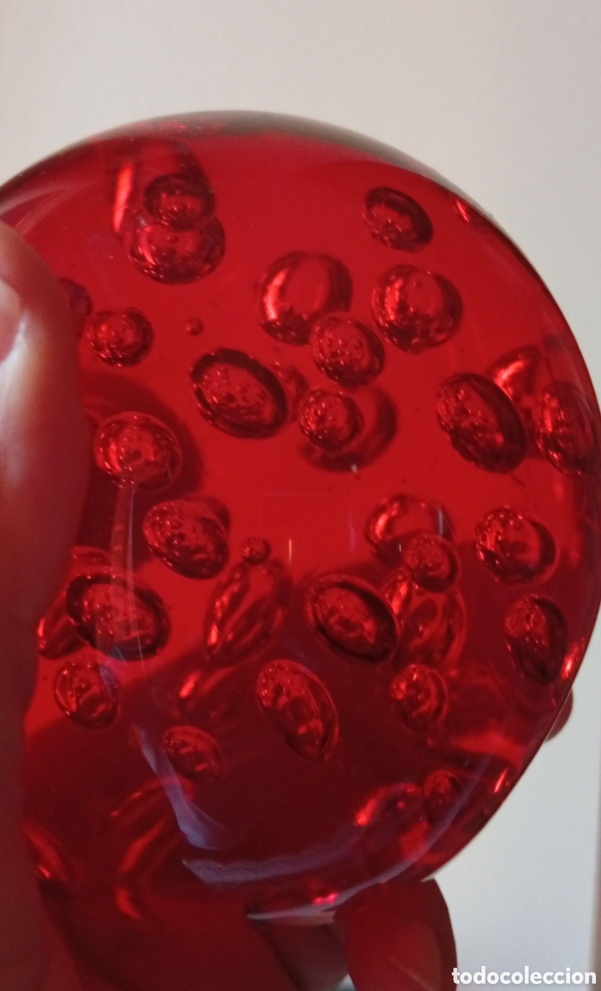 Vintage: Precioso decorativo cristal con burbujas pisapapeles rojo