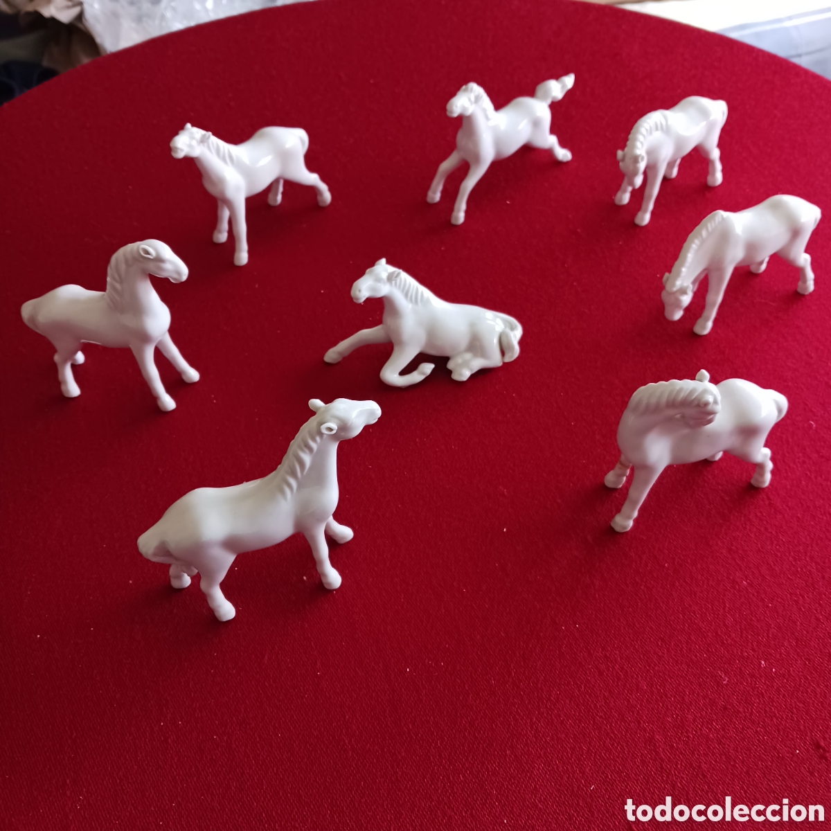 Vintage: 8 caballitos en porcelana de Hong Kong