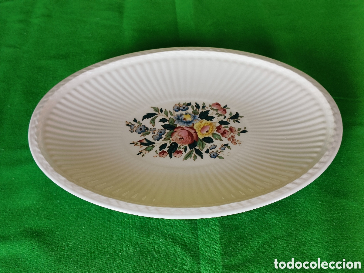 Vintage: Wedgewood Conway oval dish