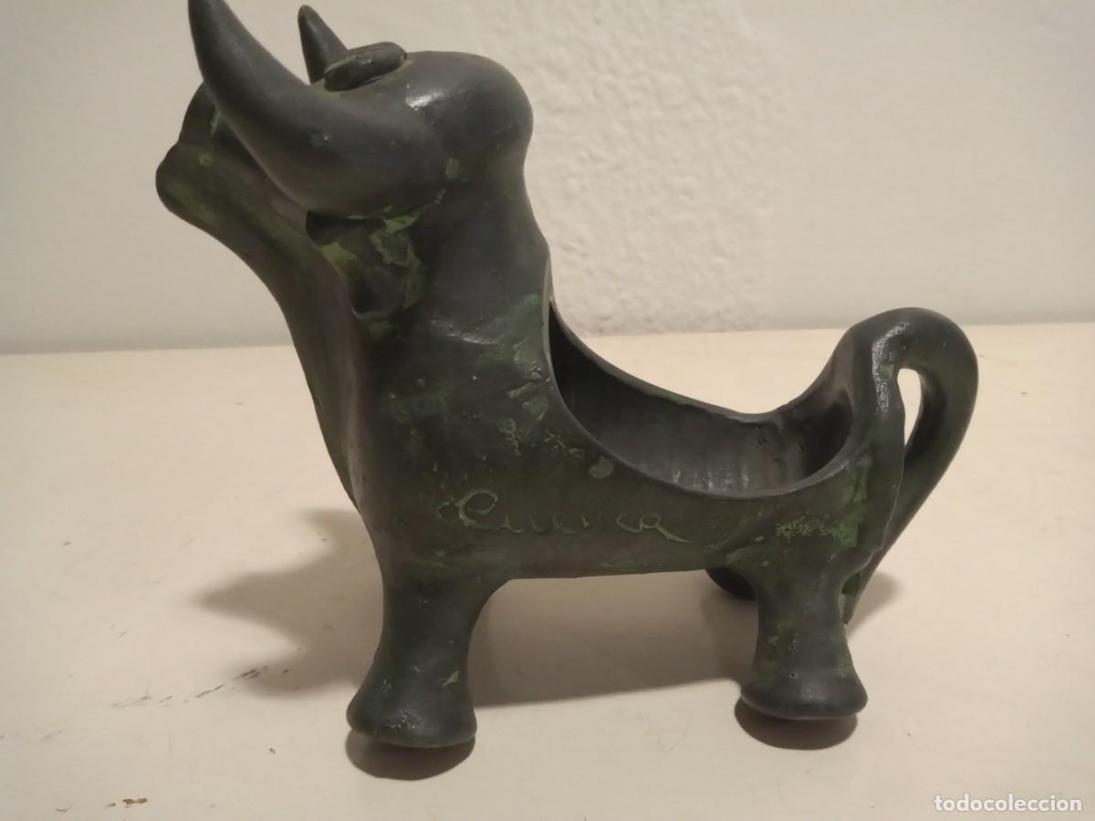 Vintage: VACIABOLSILLOS TORO CERAMICA CUENCA FIRMADO VINTAGE 17 CM
