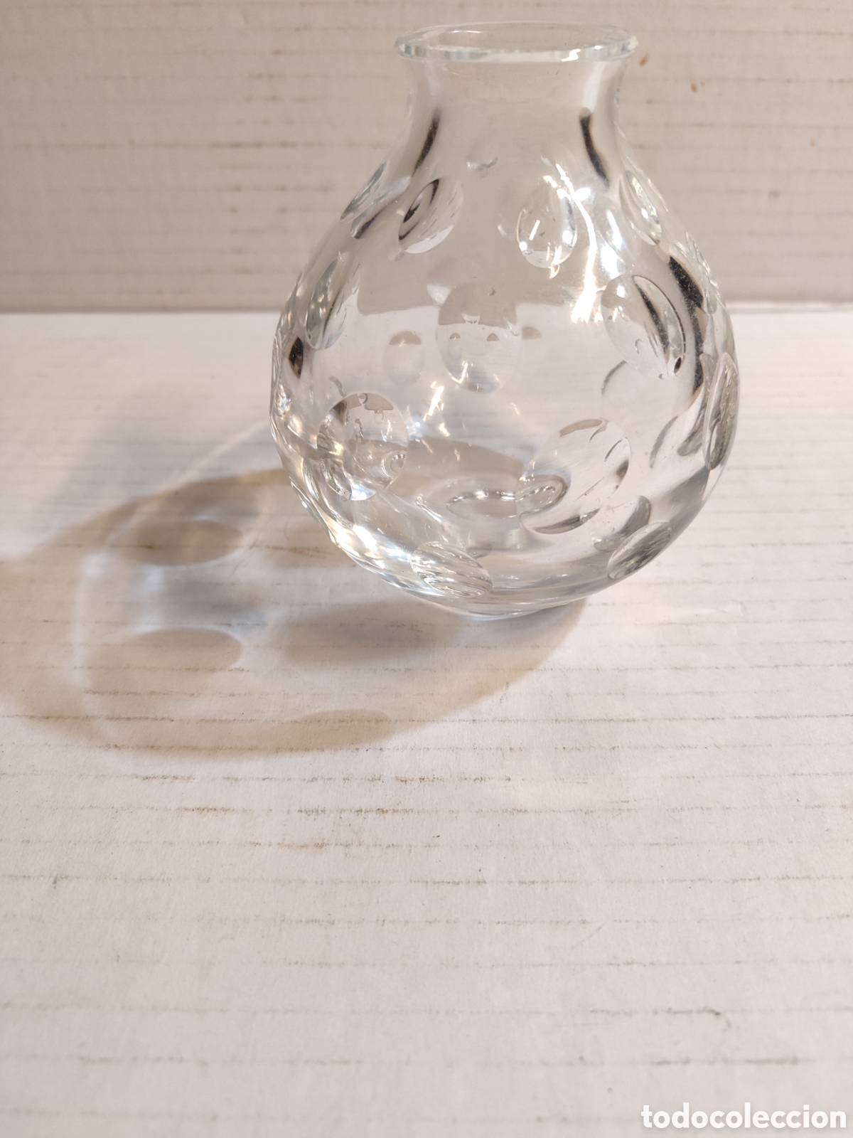 Vintage: Raro jarr&oacute;n de cristal con detalles ovalados.perfecto estado.curioso jarr&oacute;n de cristal