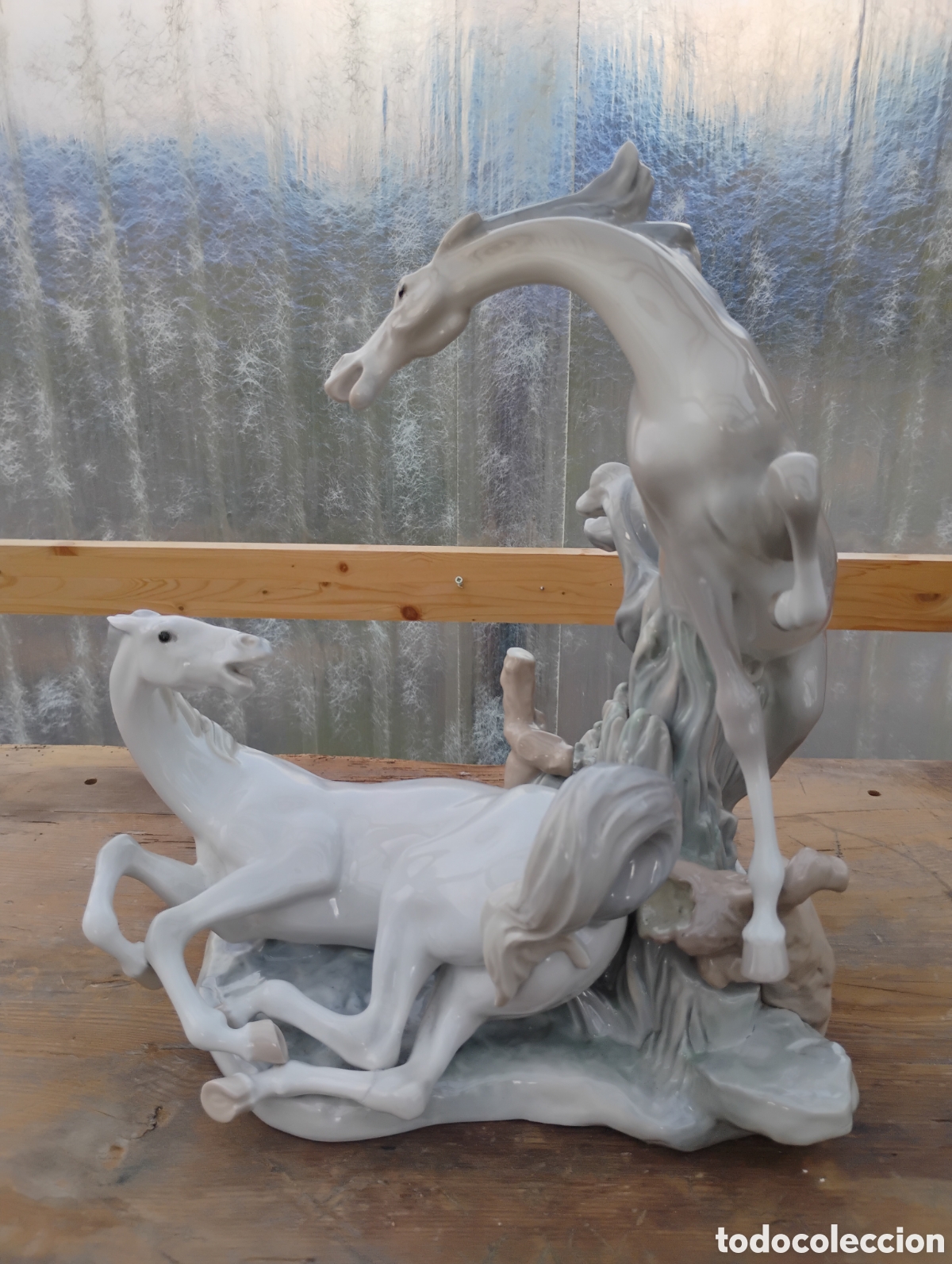 Vintage: Cer&aacute;mica lladr&oacute; escultura tres caballos
