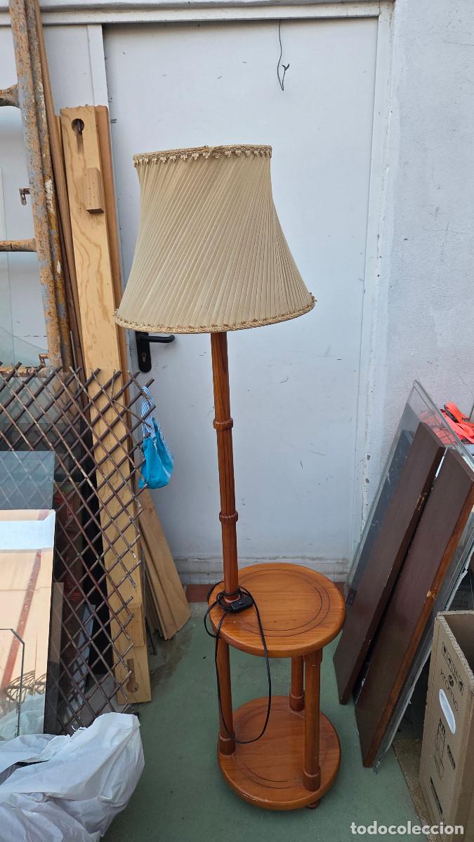Vintage: lampara de pie de madera - Foto 1