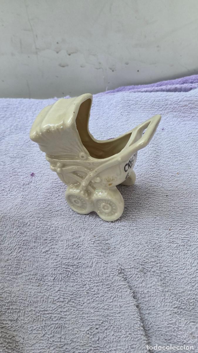 Vintage: fiura de coche de ni&ntilde;o en porcelana