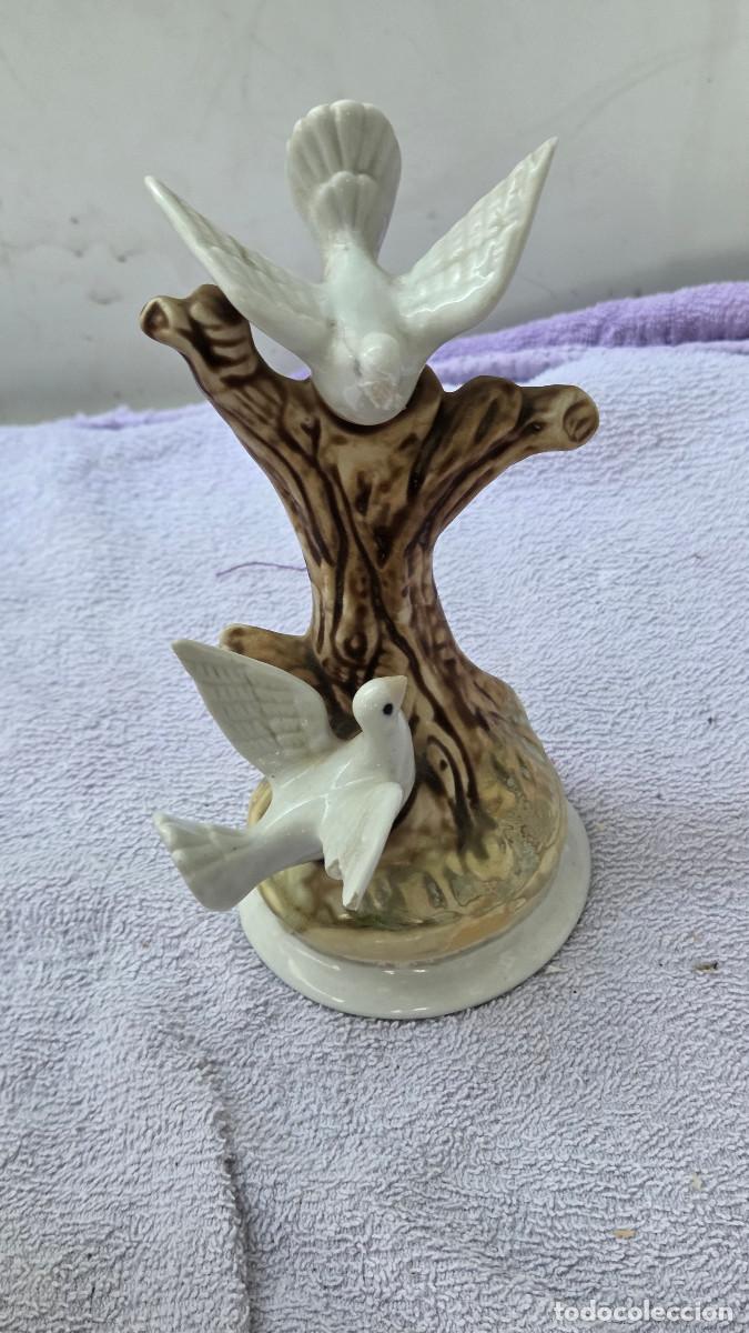 Vintage: figura de porcelana palomas