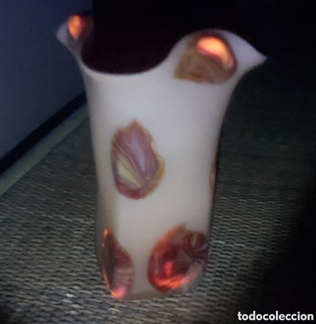 Vintage: Vintage 1970s Murano Art Glass Vase &ndash; Hand-Blown Incamiciato & UV Cadmium Reactive