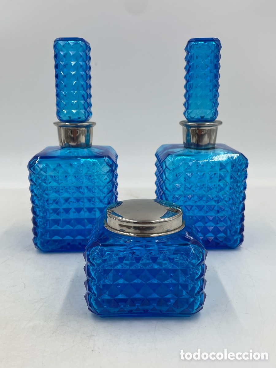Vintage: Bonito Juego de tocador vintage en cristal azul.