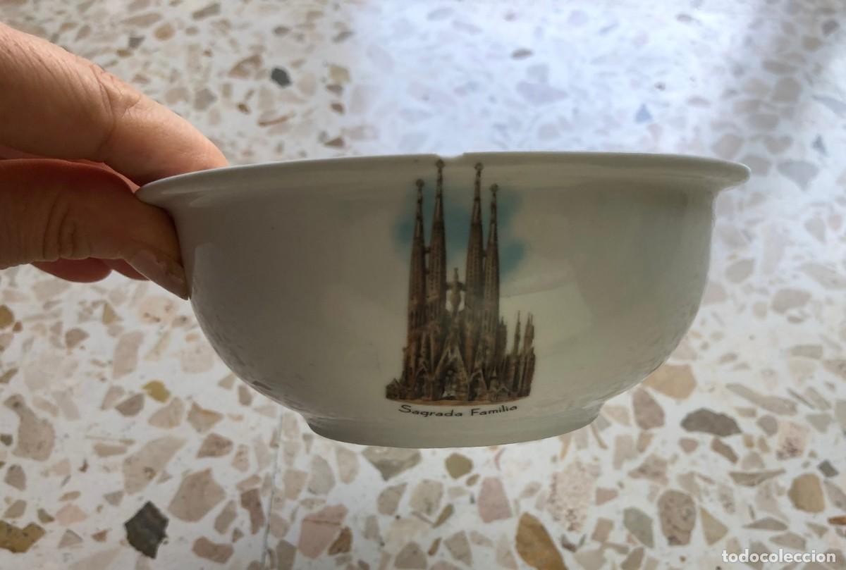 Vintage: Bol peque&ntilde;o de porcelana decorativo, con la imagen de la Sagrada Familia