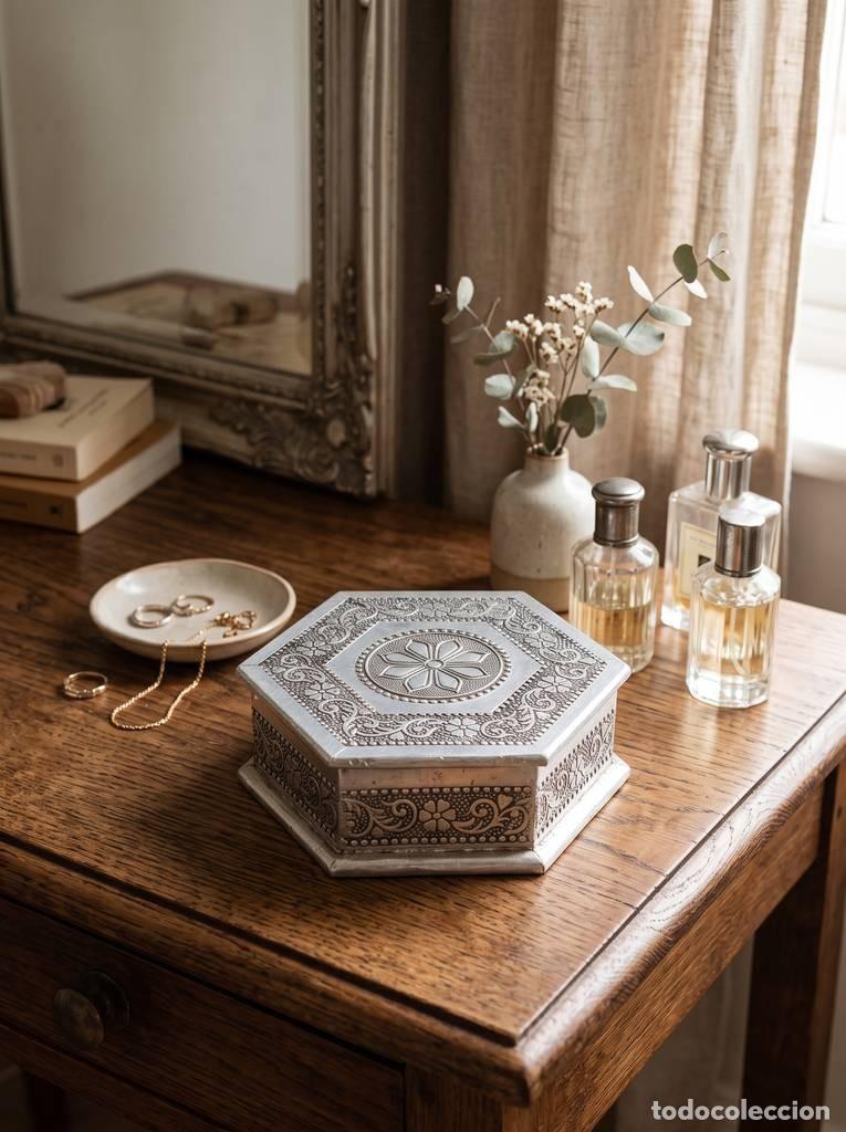 Vintage: CAJITA DECORATIVA...