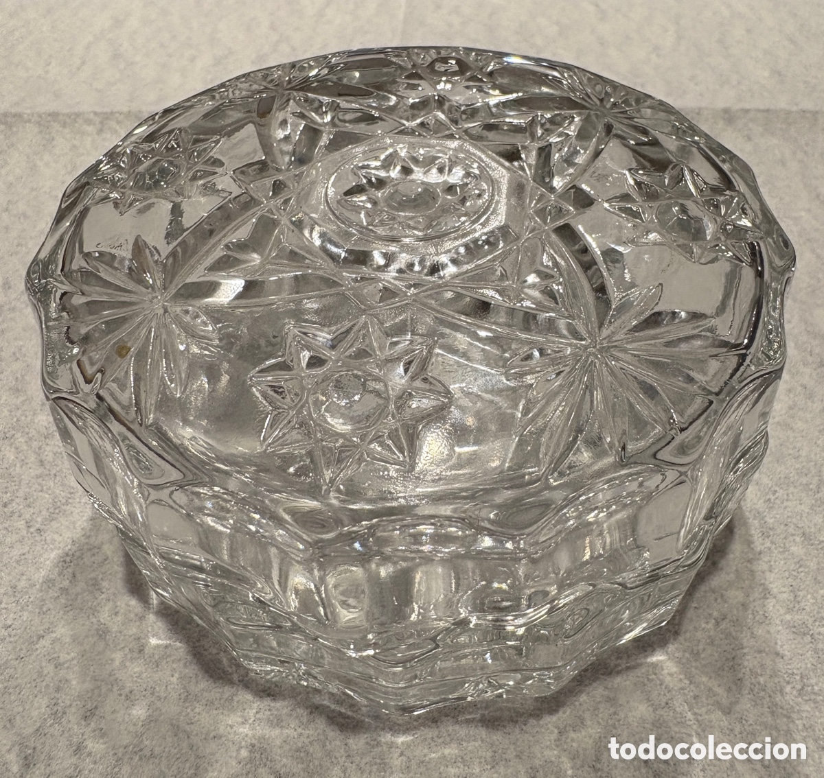 Vintage: A007-Cajita alhajero vintage de cristal prensado &ndash; Bombonera de tocador 10x5cm.