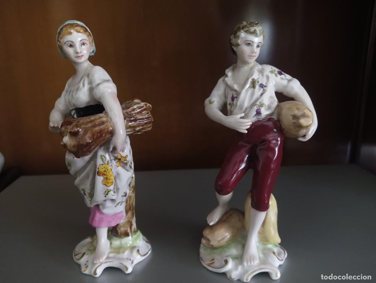 Vintage: FIGURAS VINTAGE DE PORCELANA POLICROMADA Y DORADA