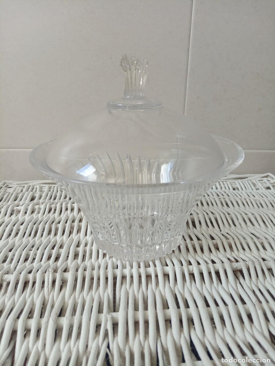 Vintage: Bombonera Cristal firma Royal Crystal Rock (RCR), modelo Novecento. 18cm