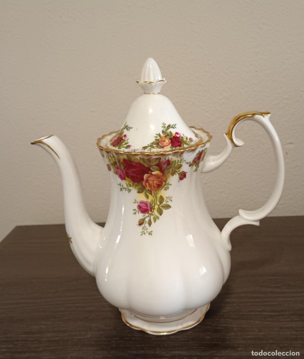 Vintage: PRECIOSA CAFETERA CON TAPA DE PORCELANA FINA DE ROYAL ALBERT,PATRON OLD COUNTRY ROSES,VINTAGE