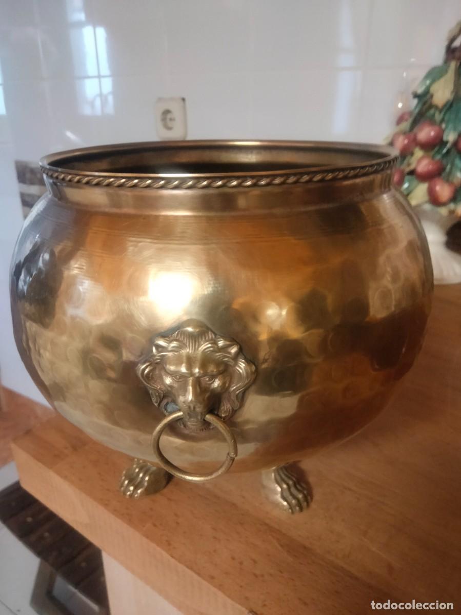 Vintage: Cobre-Macetas , jardinera vintage en bronce y lat&oacute;n martillado