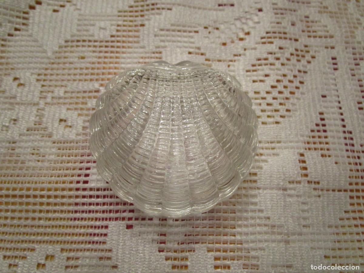 Vintage: CAJA DE CRISTAL FORMADA POR DOS PIEZAS INDEPENDIENTES