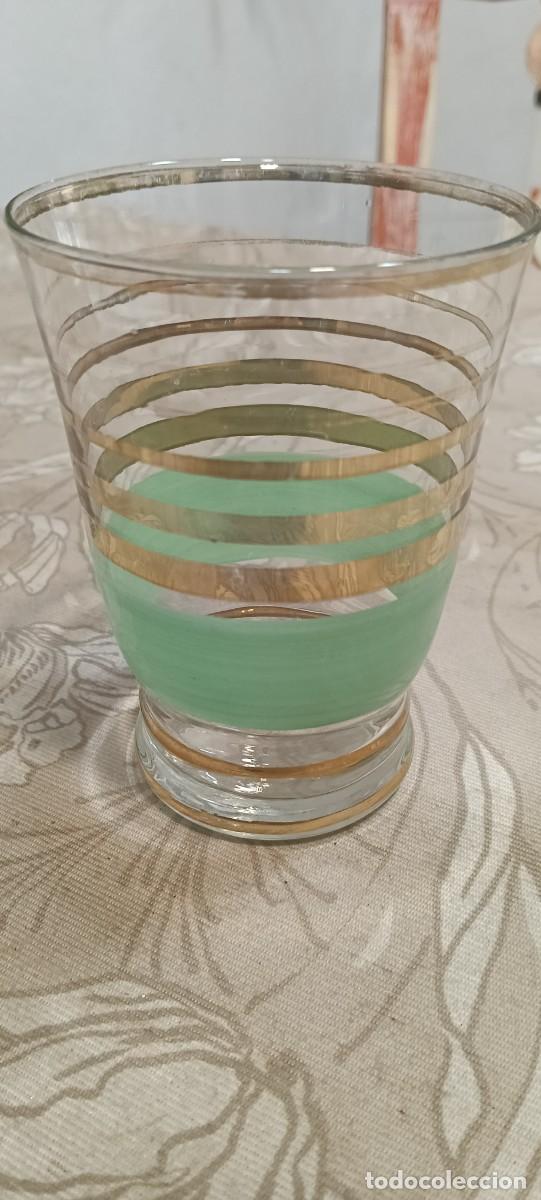 Vintage: VASO / FLORERO VINTAGE DE CRISTAL PINTADO - A&Ntilde;OS 50/60 (MID-CENTURY) CON FRANJA VERDE Y DORADOS